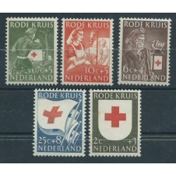 Holandia - Nr 615 - 191953r - Czerwony Krzyż