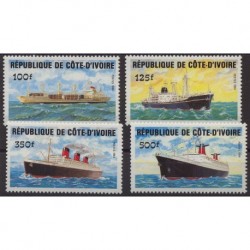 Wybrzeże Kości Słoniowej - Nr 830 - 33 1984r - Marynistyka