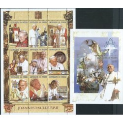 Gwinea - Nr 2097 - 05 Bl 556 Chr 272 1998r - Papież