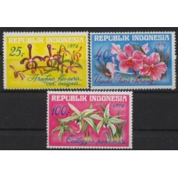 Indonezja - Nr 850 - 52 1976r - Kwiaty