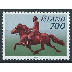 Islandia - Nr 584 1982r - Koń