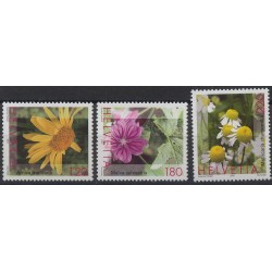 Szwajcaria - Nr 1823 C i 1825 - 6 C 2004r - Kwiaty